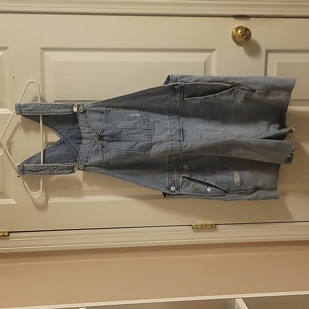 Overall shorts